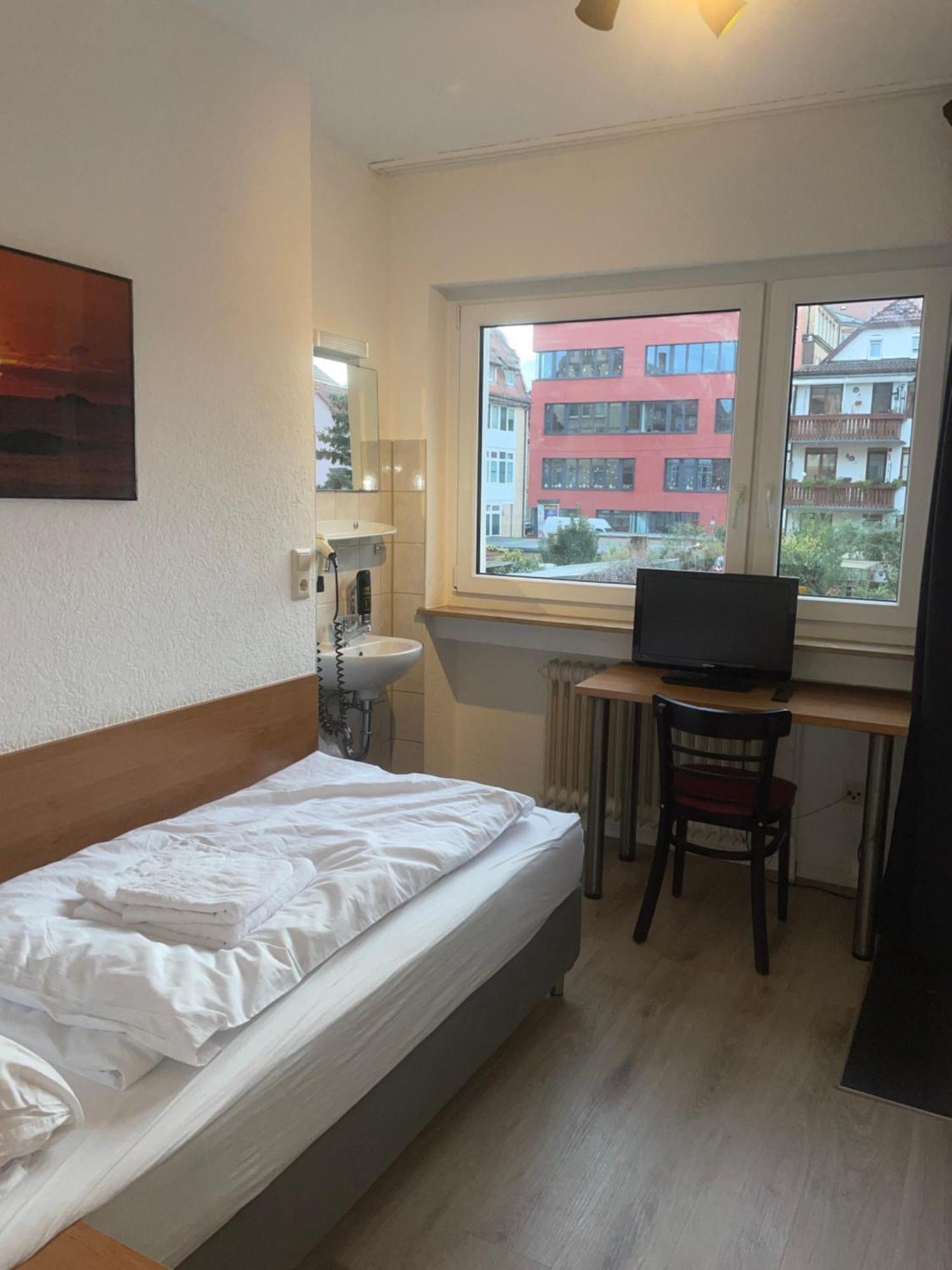 24-7 Stadthotel Stuttgart Habitación foto